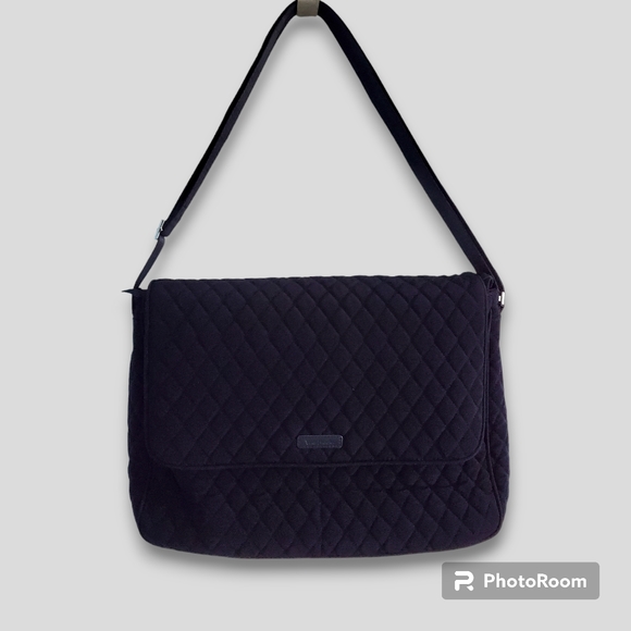 Vera Bradley Handbags - Vera Bradley navy blue quilted messenger bag with padded laptop compartment